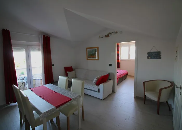 Apartma Lew, Izola