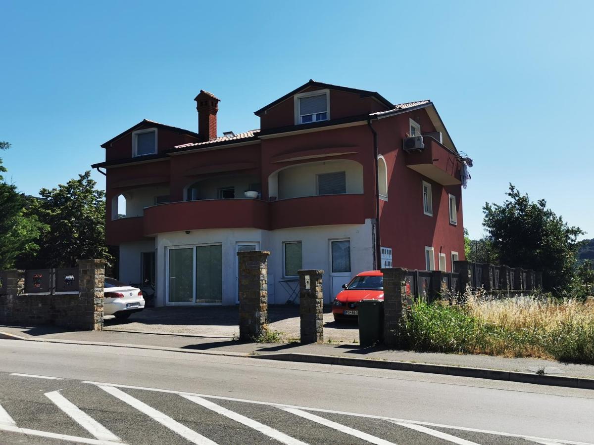 Apartment Apartma Lew,