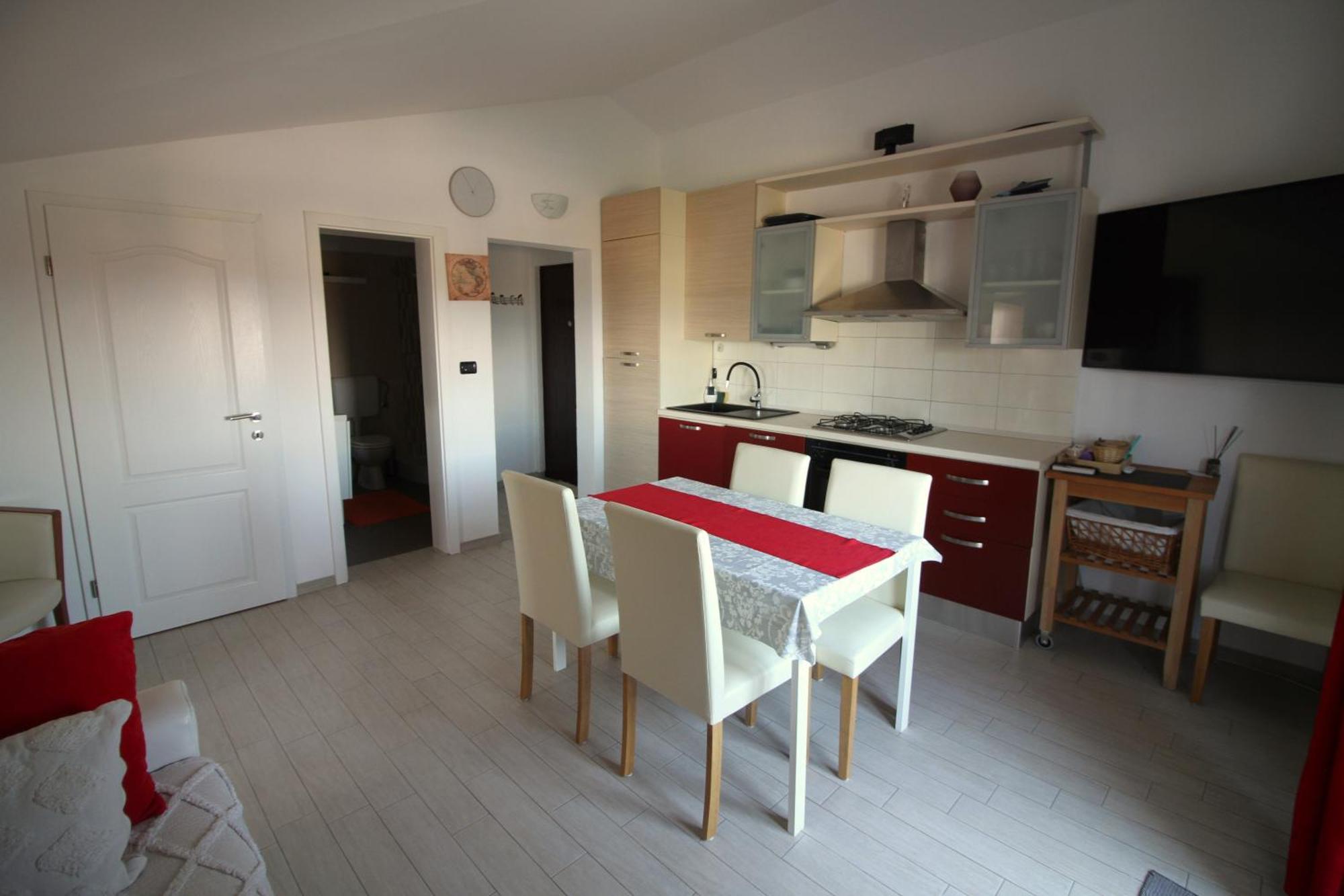 Apartma Lew, Apartment *